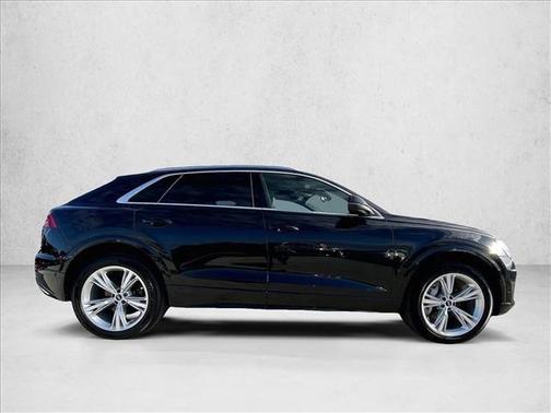 2021 Audi Q8 55 Premium Plus