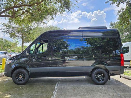 2025 Mercedes-Benz Sprinter 2500 Standard Roof
