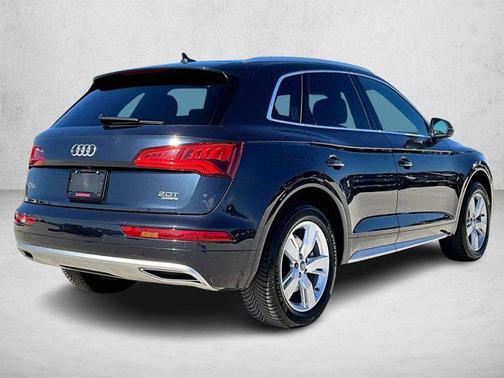 2018 Audi Q5 2.0T Premium Plus