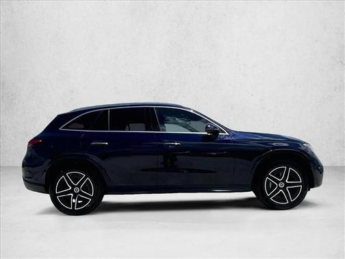 Nautical Blue Metallic 2024 Mercedes-Benz GLC 300 Base