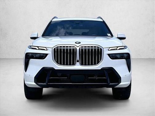 Alpine White 2023 BMW X7 xDrive40i
