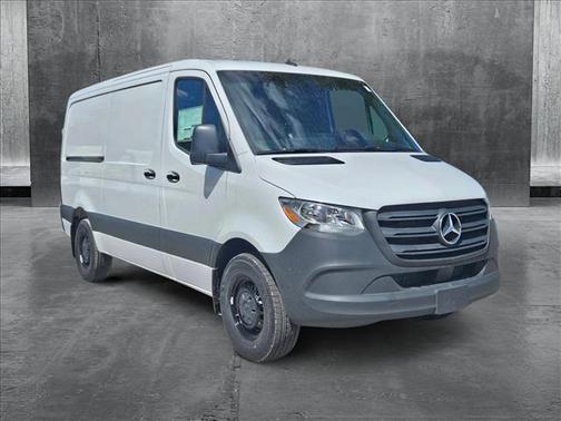 2025 Mercedes-Benz Sprinter 2500 Standard Roof