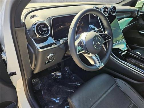 2025 Mercedes-Benz GLC 300 Base