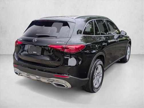 2025 Mercedes-Benz GLC 300 4MATIC