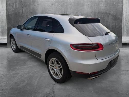 2017 Porsche Macan Base
