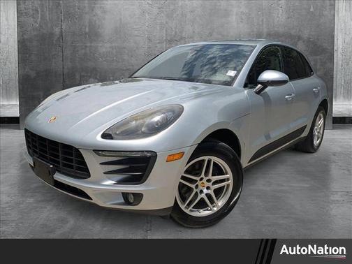2017 Porsche Macan Base