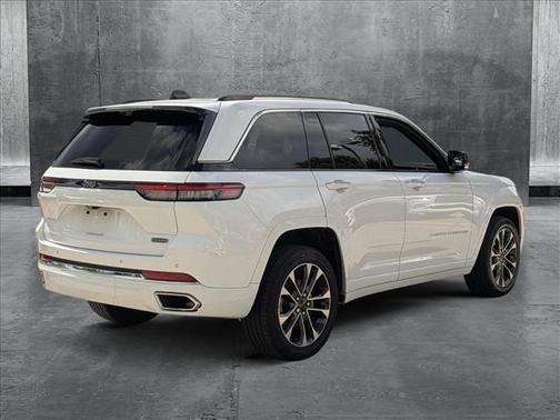 2023 Jeep Grand Cherokee Overland