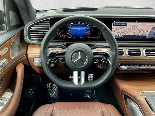 2025 Mercedes-Benz GLS 450 4MATIC