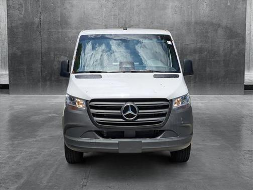 2025 Mercedes-Benz Sprinter 2500 Standard Roof
