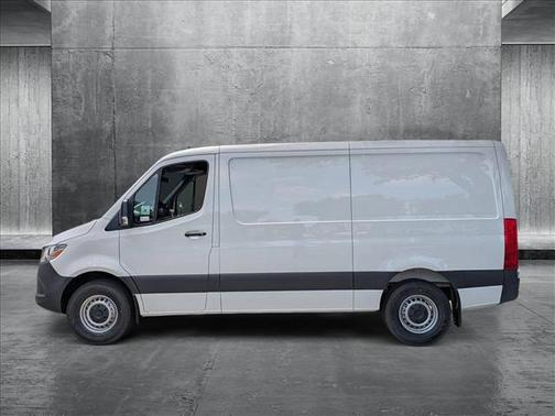 2025 Mercedes-Benz Sprinter 2500 Standard Roof