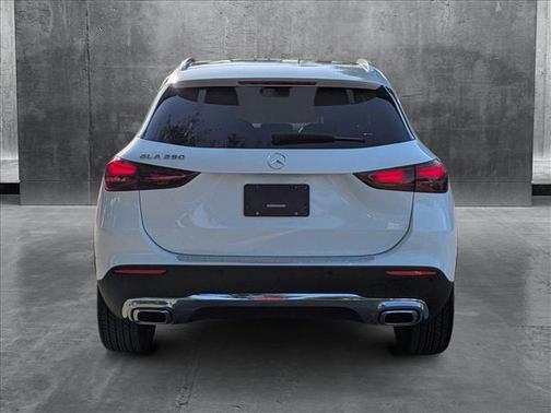 2025 Mercedes-Benz GLA 250 Base