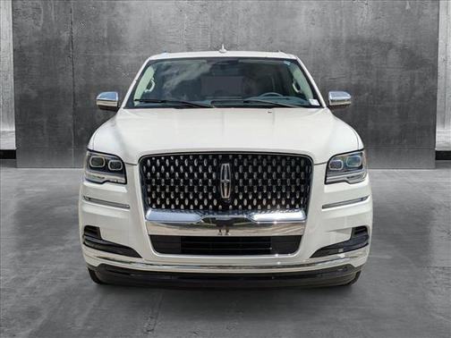 2022 Lincoln Navigator Black Label