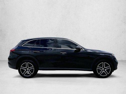 Polar White 2026 Mercedes-Benz GLC 300 Base