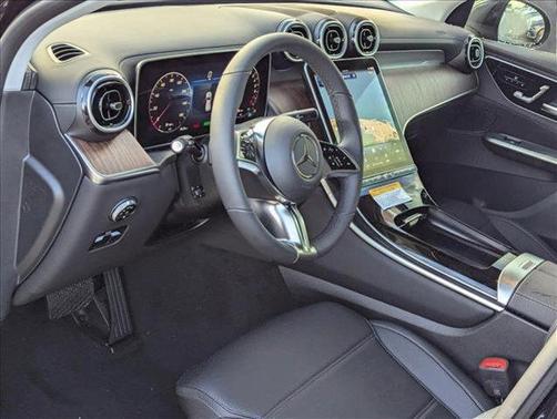 2025 Mercedes-Benz GLC 350e Base