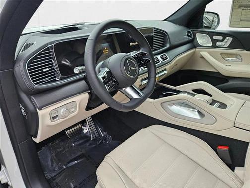 2026 Mercedes-Benz GLS 580 4MATIC