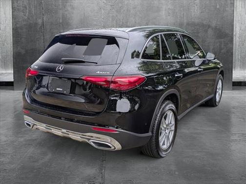 2025 Mercedes-Benz GLC 300 4MATIC