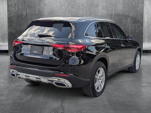 2025 Mercedes-Benz GLC 300 4MATIC