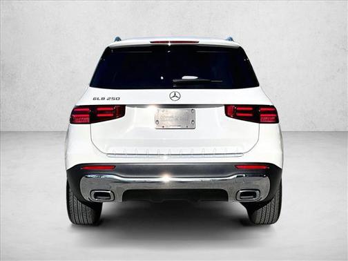 Polar White 2026 Mercedes-Benz GLB 250 Base