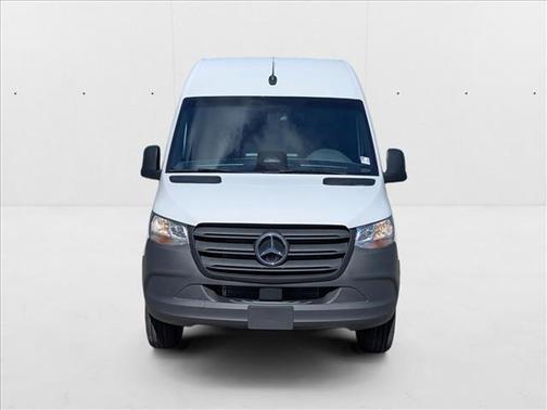 2025 Mercedes-Benz Sprinter 2500 Standard Roof