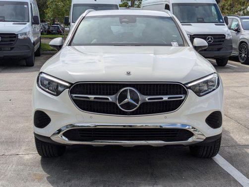 2025 Mercedes-Benz GLC 300 Base