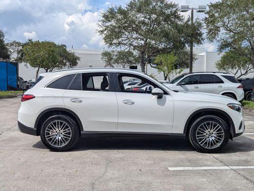 2025 Mercedes-Benz GLC 300 Base