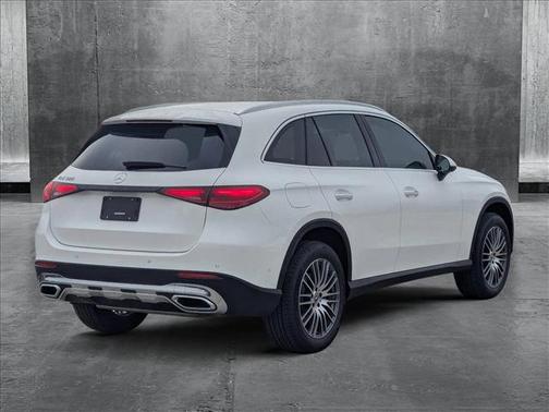 2025 Mercedes-Benz GLC 300 Base