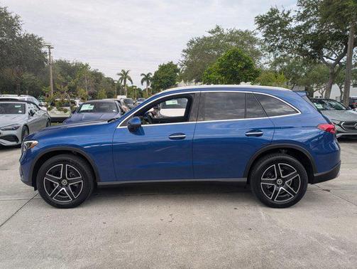 2026 Mercedes-Benz GLC 300 Base