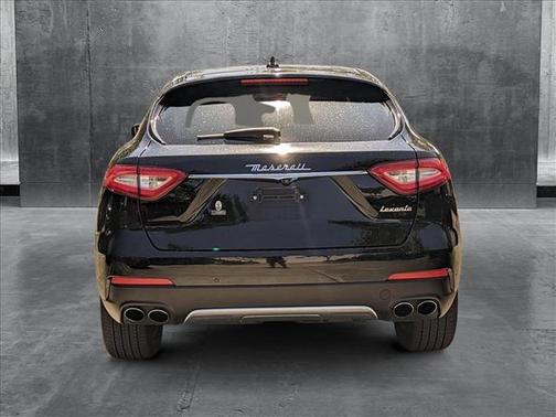 2017 Maserati Levante Base