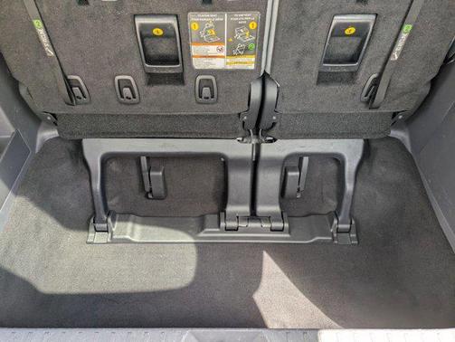 2022 Toyota Sienna XLE 8 Passenger