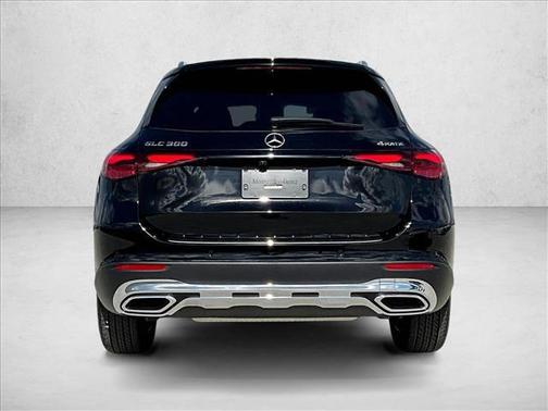 2026 Mercedes-Benz GLC 300 4MATIC