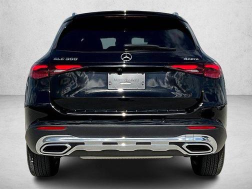 2026 Mercedes-Benz GLC 300 4MATIC