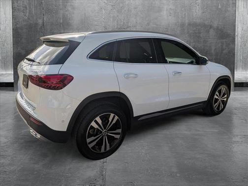 2025 Mercedes-Benz GLA 250 4MATIC