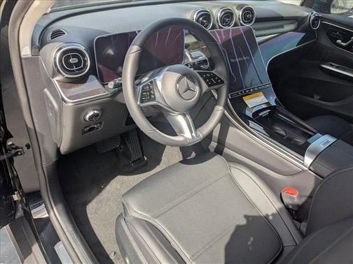 2025 Mercedes-Benz GLC 350e Base