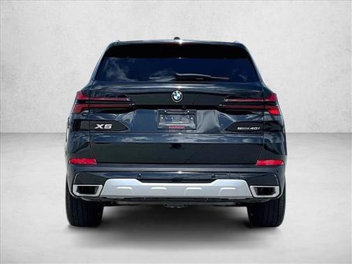 Skyscraper Grey Metallic 2026 BMW X5 sDrive40i