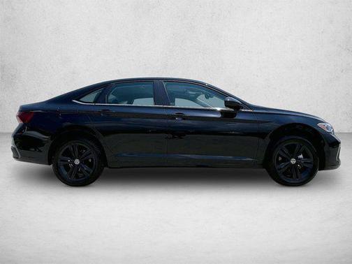 Deep Black Pearl 2023 Volkswagen Jetta 1.5T SE