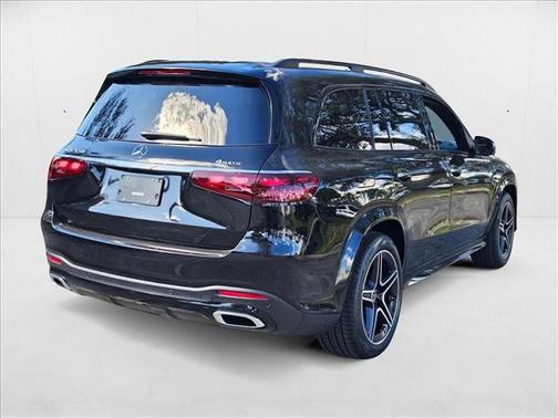 2025 Mercedes-Benz GLS 450 4MATIC
