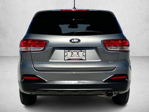 2017 Kia Sorento L