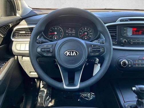 2017 Kia Sorento L