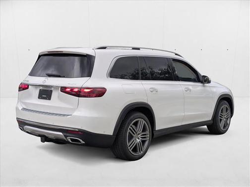 2026 Mercedes-Benz GLS 450 4MATIC