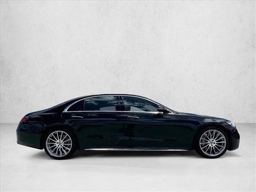 Emerald Green Metallic 2026 Mercedes-Benz S-Class 4MATIC