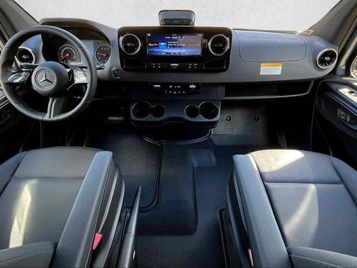 2026 Mercedes-Benz Sprinter 2500 High Roof