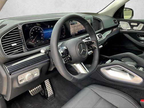 2026 Mercedes-Benz GLS 450 4MATIC