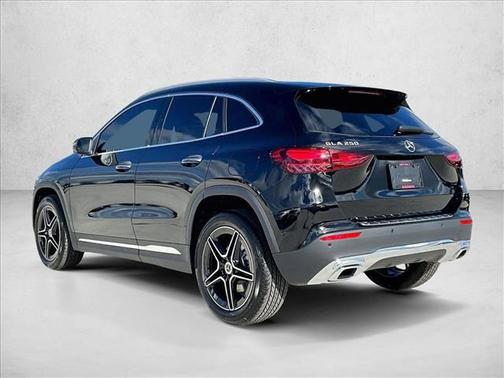 Night Black 2026 Mercedes-Benz GLA 250 4MATIC