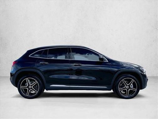 Night Black 2026 Mercedes-Benz GLA 250 4MATIC