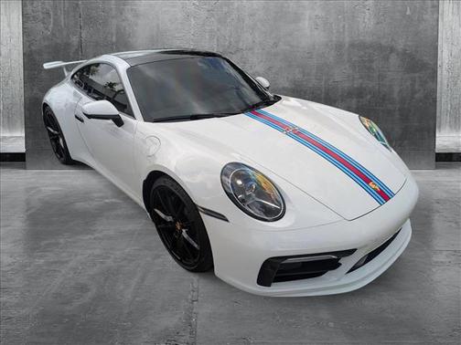 2024 Porsche 911 Carrera