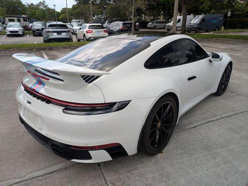 2024 Porsche 911 Carrera
