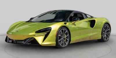 Green 2023 McLaren Artura Coupe