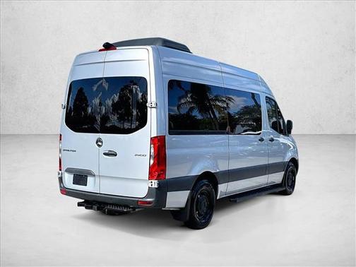 2023 Mercedes-Benz Sprinter 2500 Standard Roof