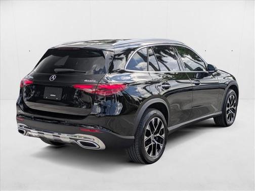 2025 Mercedes-Benz GLC 350e Base