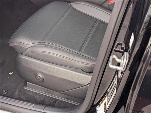2025 Mercedes-Benz GLC 350e Base